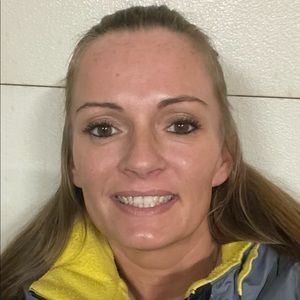 Meet your Posher, Hollie